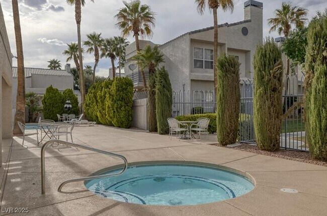 Foto del edificio - 6250 W Flamingo Rd