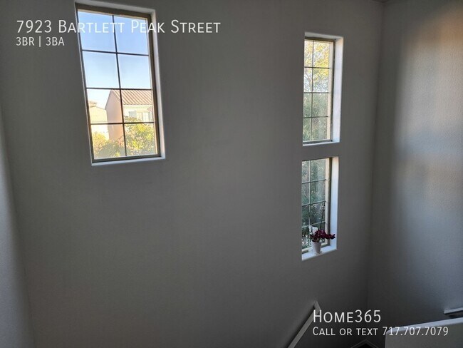 Building Photo - Light, Bright & Airy 2-Story Home in Sky C...