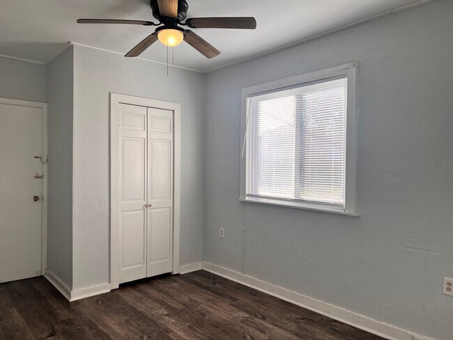 Foto del edificio - 1 Bedroom 1 Bathroom Studio