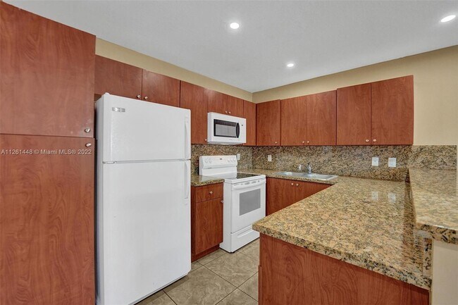 Building Photo - 422 NW 51st St