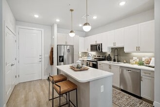 Building Photo - Cala Apartments