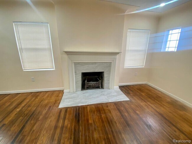 Foto del edificio - 13325 Freeland St