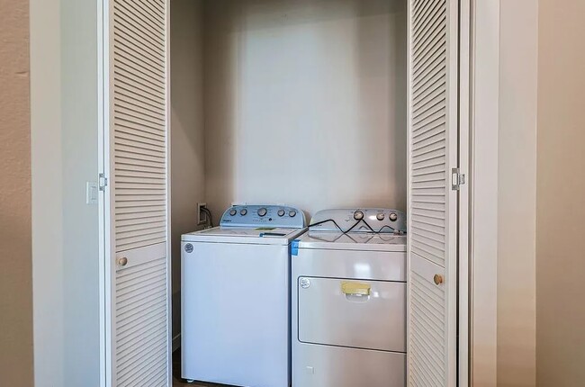 Foto del edificio - 5513 Glennie Ln
