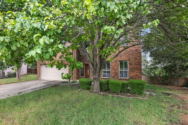 Building Photo - 4 Bedroom/2.5 Bath Crescent Point Subdivision