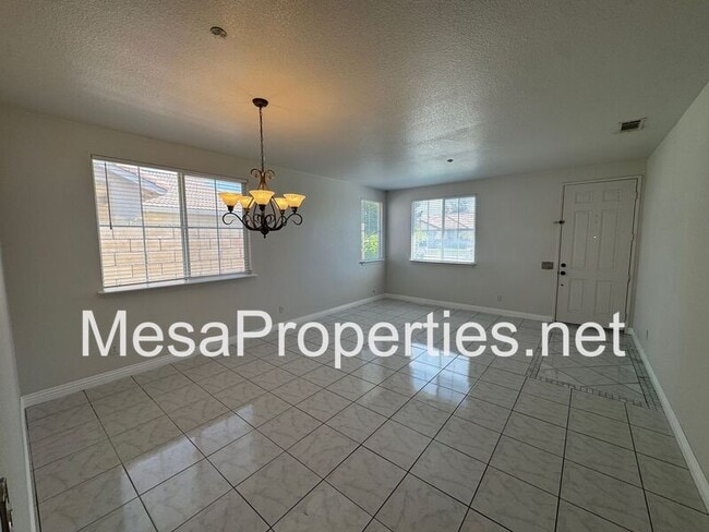 Building Photo - 7648 Newberry Ln