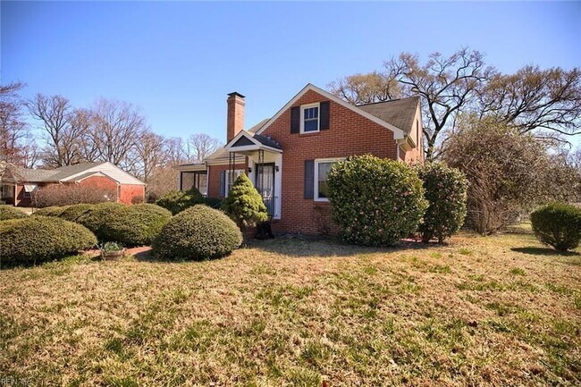 Foto del edificio - 7439 Lewis Ave