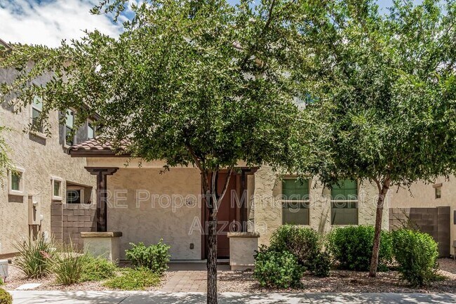 Foto del edificio - 247 N 69th Pl