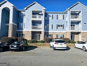 Building Photo - 1220 Town Creek Cir