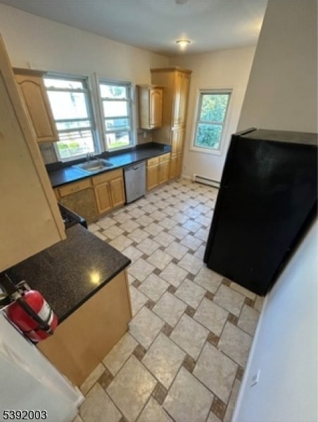 Building Photo - 466 Cortlandt St