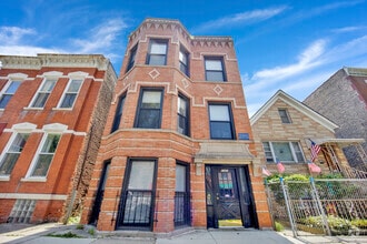 Building Photo - 2341 W Charleston St