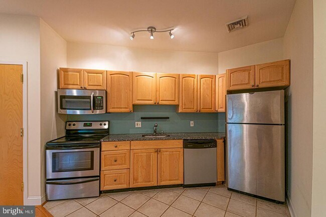 Foto del edificio - 415 S 19th St