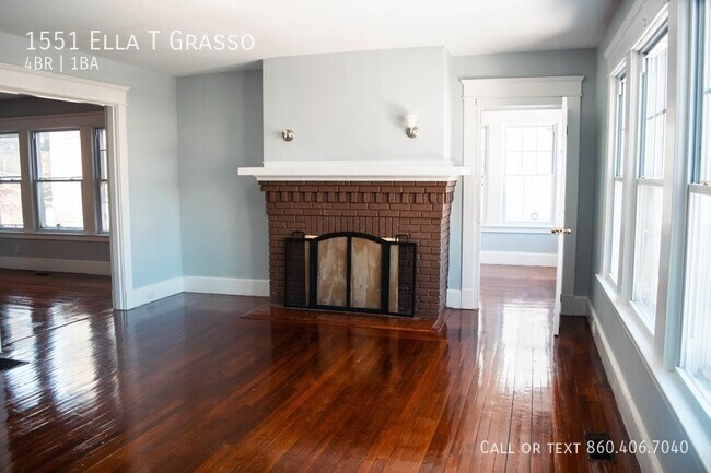 Foto del edificio - 1551 Ella T Grasso Blvd