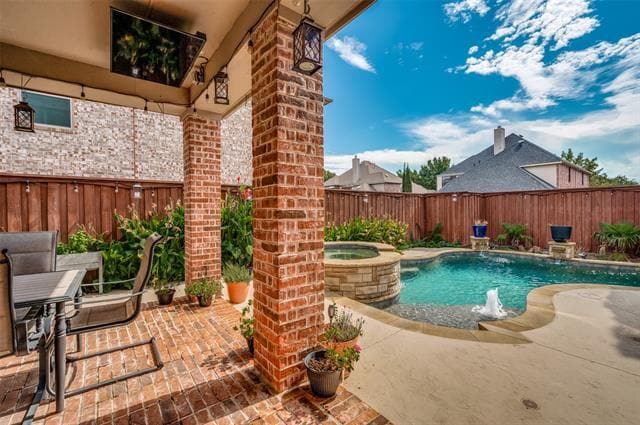 Building Photo - 1319 San Andres Dr