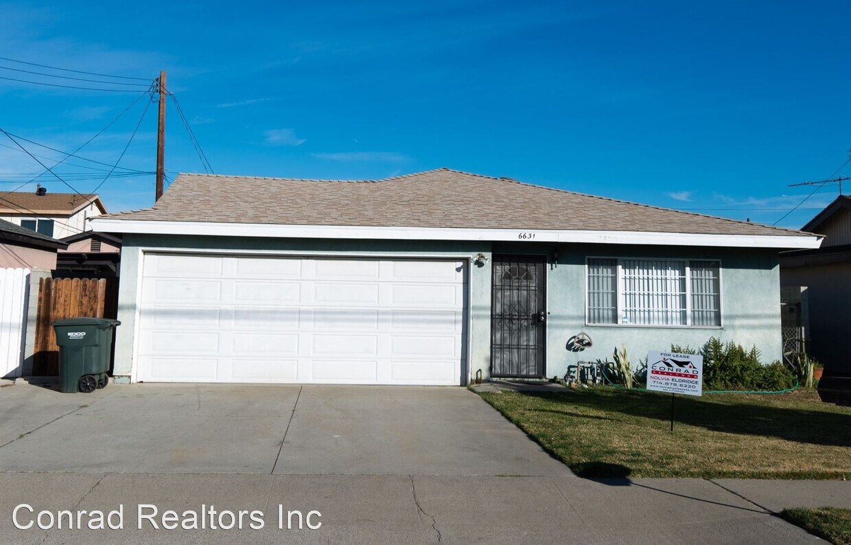 Foto principal - 4 br, 2 bath House - 6631 Naomi Ave