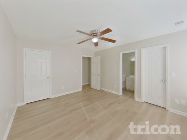 Foto del edificio - 262 Stonewood Dr