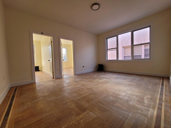 Foto del edificio - 2883 E 195th St