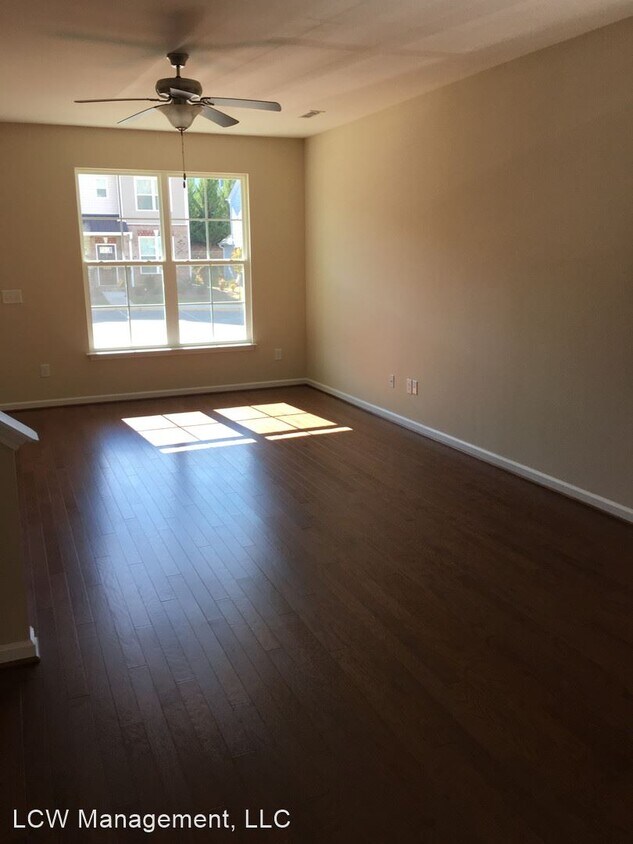 Foto principal - 2 br, 2.5 bath House - 5332 Farm House Trail