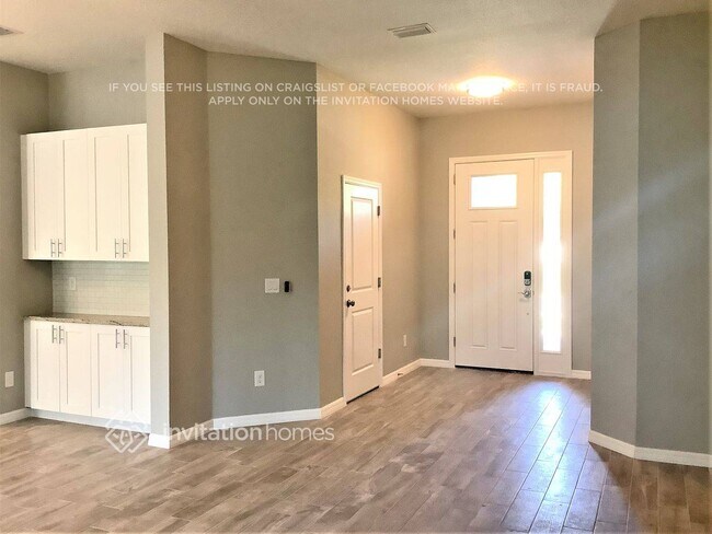 Building Photo - 241 Majestic Sundown Ct