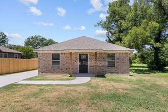 Building Photo - 1515 Trice Ave