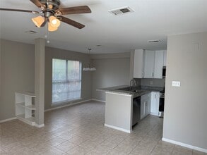 Building Photo - 13902 Buckingham Dr