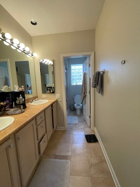 Master Bathroom - 1853 N Damen Ave