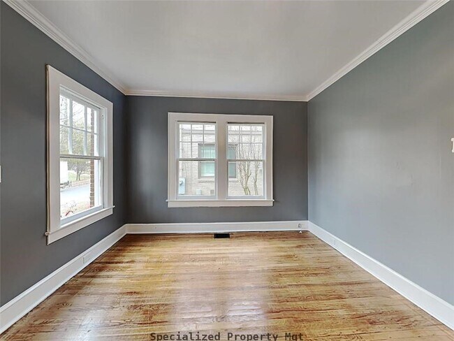 Foto del edificio - 980 Woodland Ave SE