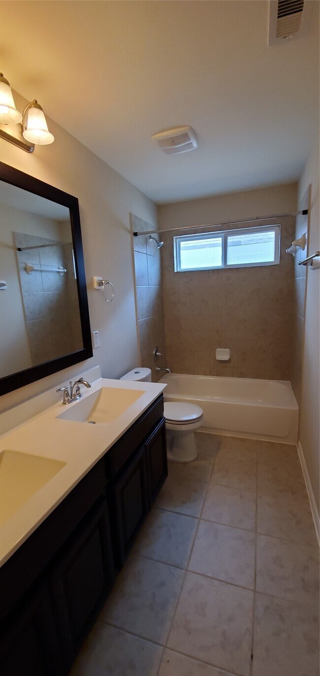 Foto del edificio - 26306 Reston Hill Ln