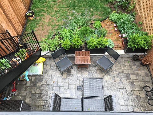 Foto del edificio - 685 Madison St