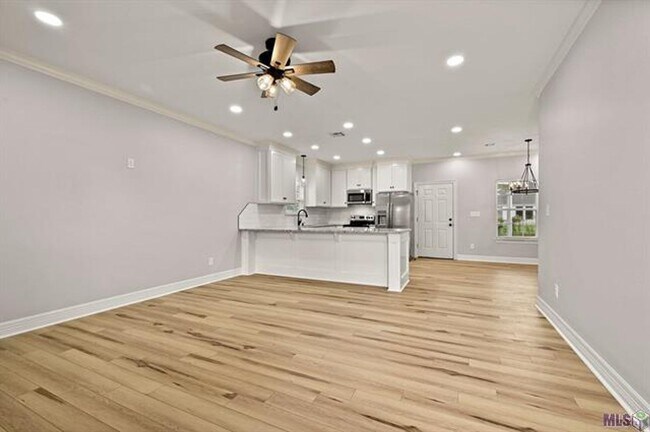Foto del edificio - 13411 Country Meadow Ave