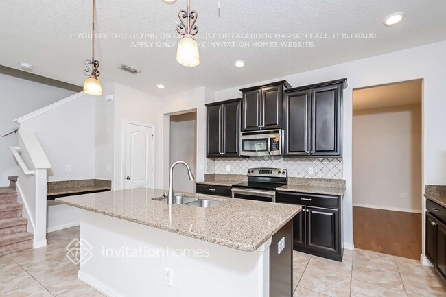 Building Photo - 2708 Garden Falls Dr