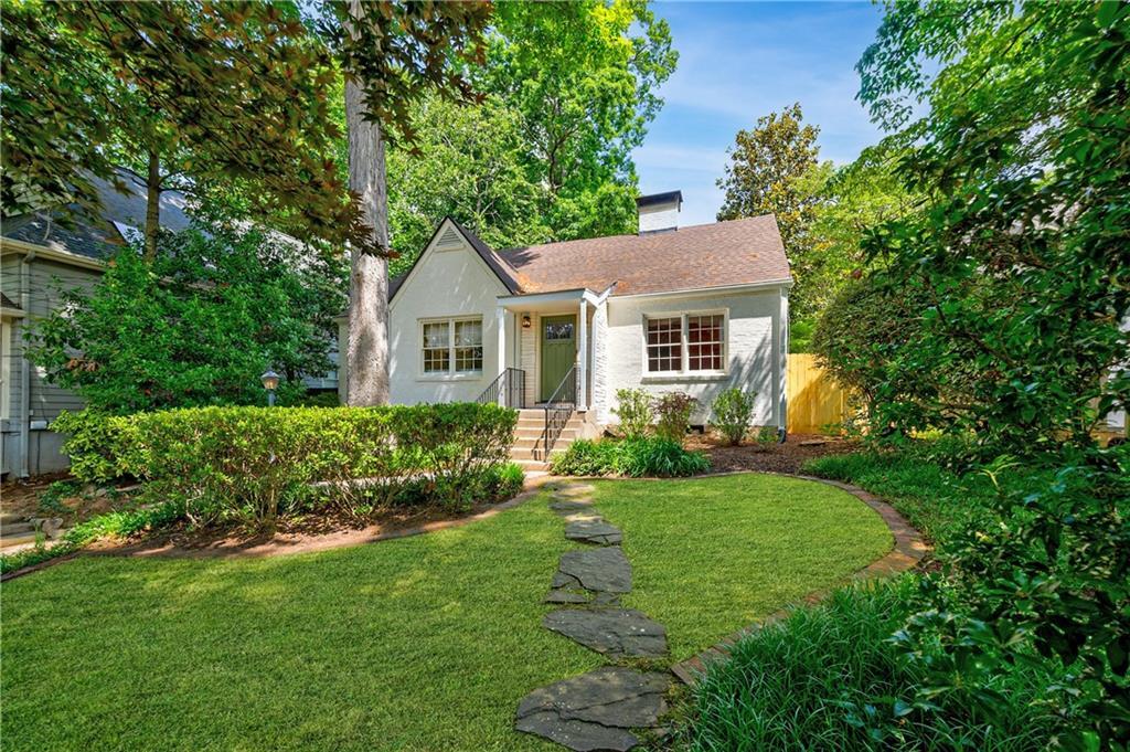 Foto principal - 1268 University Dr NE