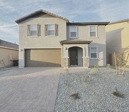 Building Photo - 9528 W Cheery Lynn Rd