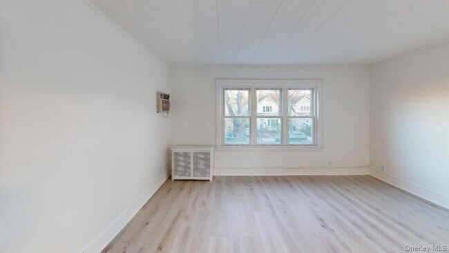 Foto del edificio - 96-29 72nd Road Unit 2