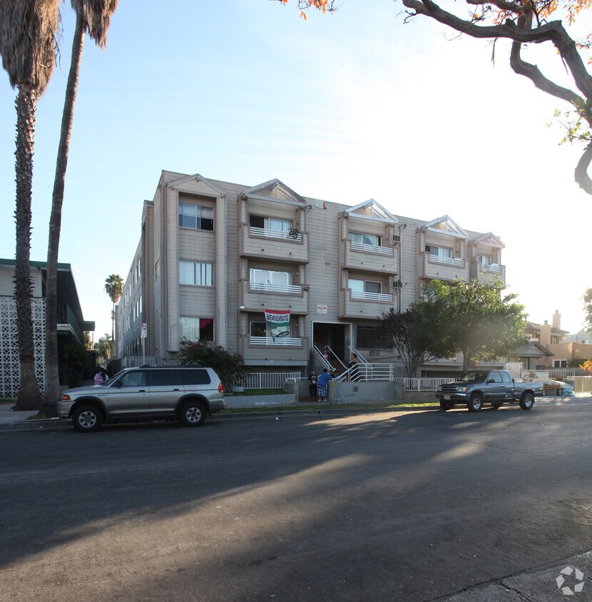 Building Photo - 219 Avenue 51