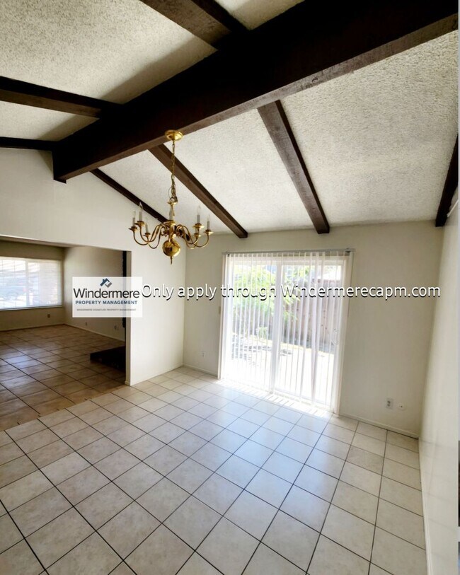 Foto del edificio - 6615-6615 Gold Run Ave