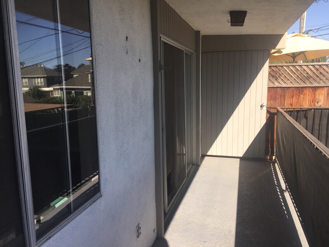Building Photo - 64 N Kalorama St