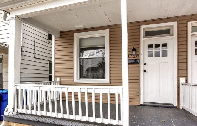 Foto del edificio - Bright 4 Bedroom, 1.5 Bath Home in Enola Pa!