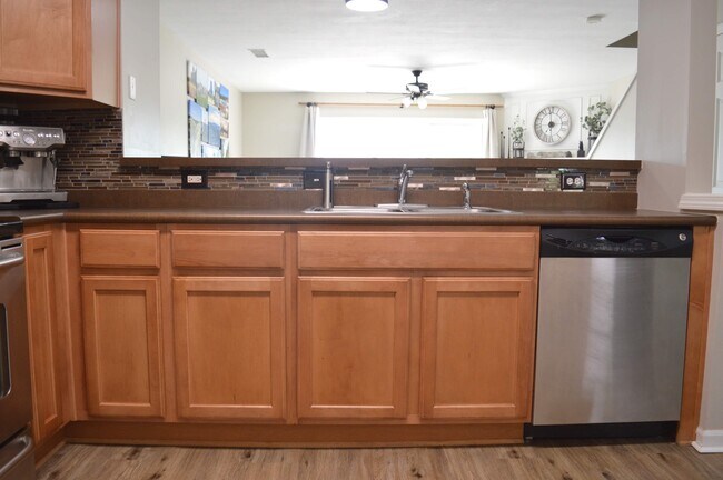 Foto del edificio - 5432 N Hickory St