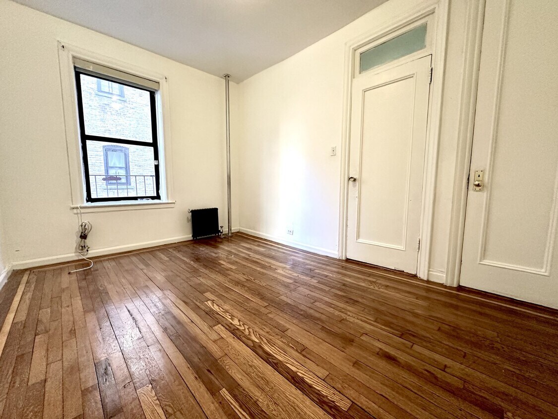 549 Isham St Unit 27, New York, NY 10034 Room for Rent in New York