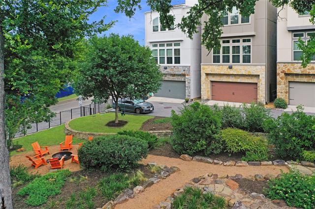 Foto del edificio - 750 High Garden Pl