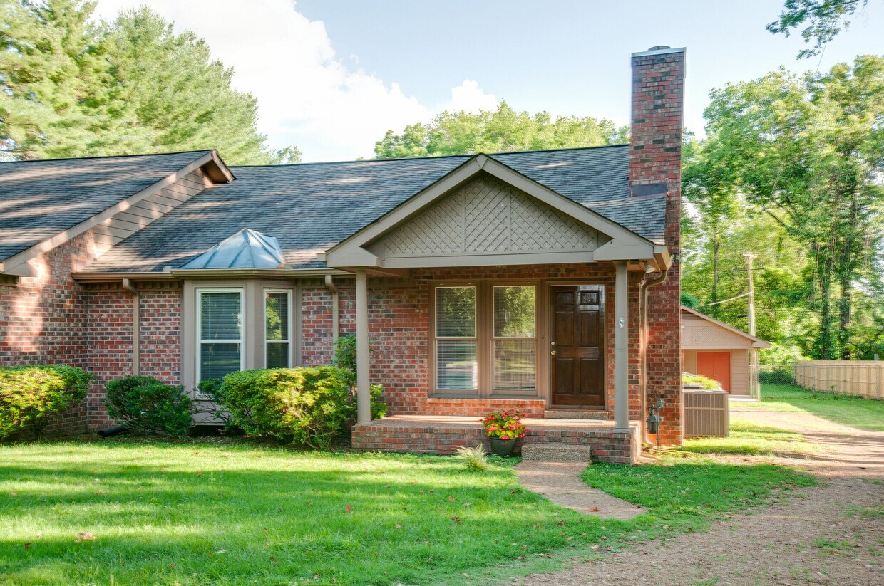 153 Davidson Rd, Nashville, TN 37205 House Rental in Nashville, TN