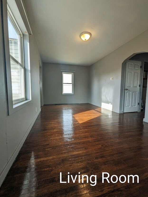 Foto del edificio - 407 E 6th St