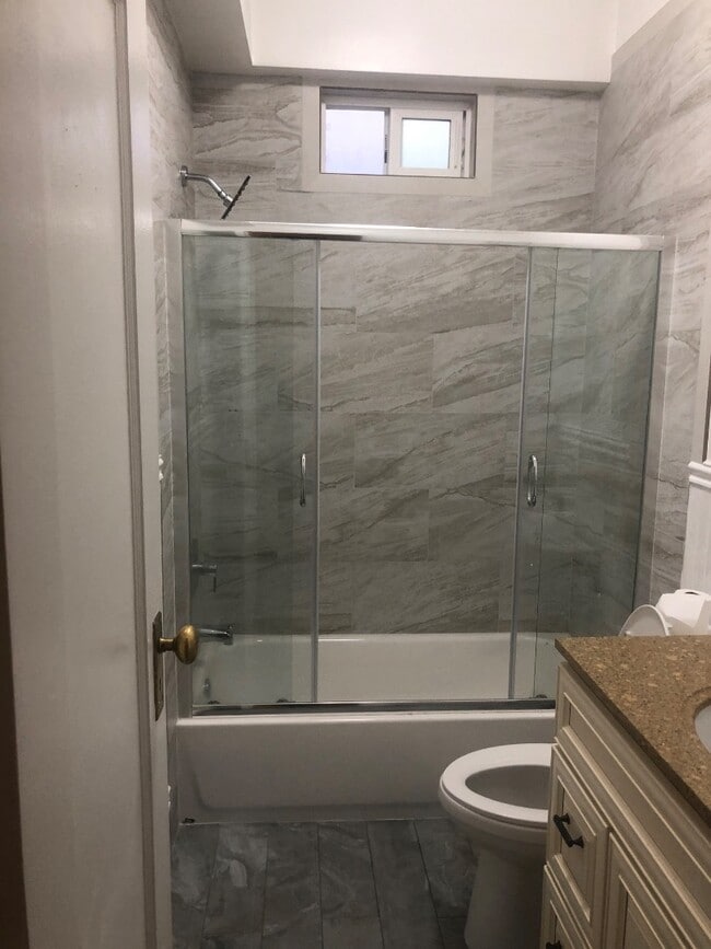 Photo - 2345 Fulton St Apartment