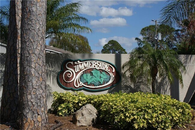 Foto del edificio - 5705 Summerside Ln