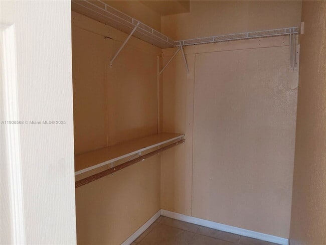 Foto del edificio - 83 NE 13th Ave