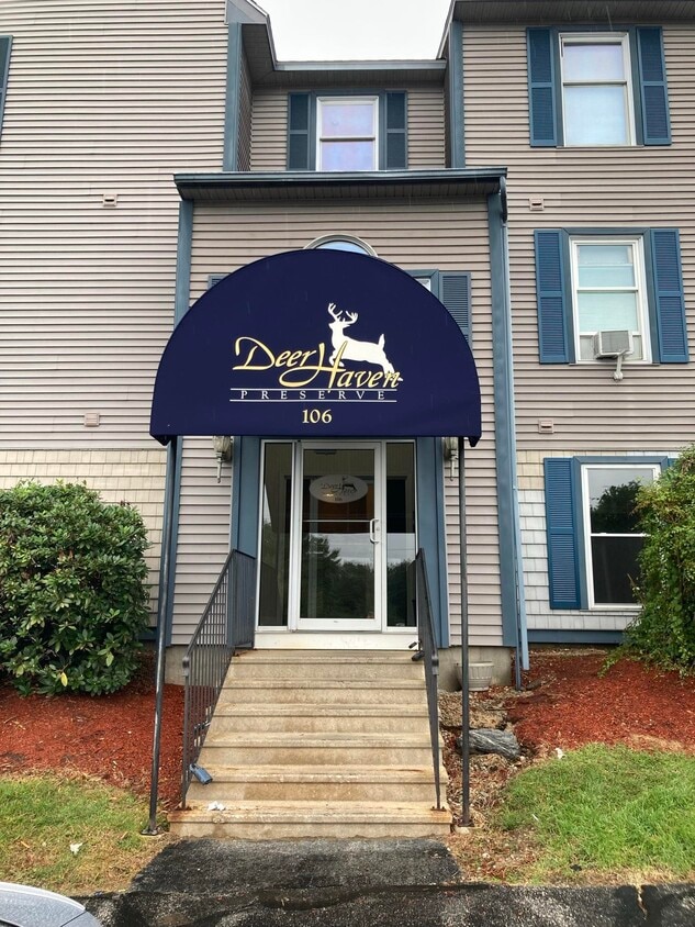 106 Eastern Ave Unit 103, Manchester, NH 03104 Condo for Rent in Manchester, NH
