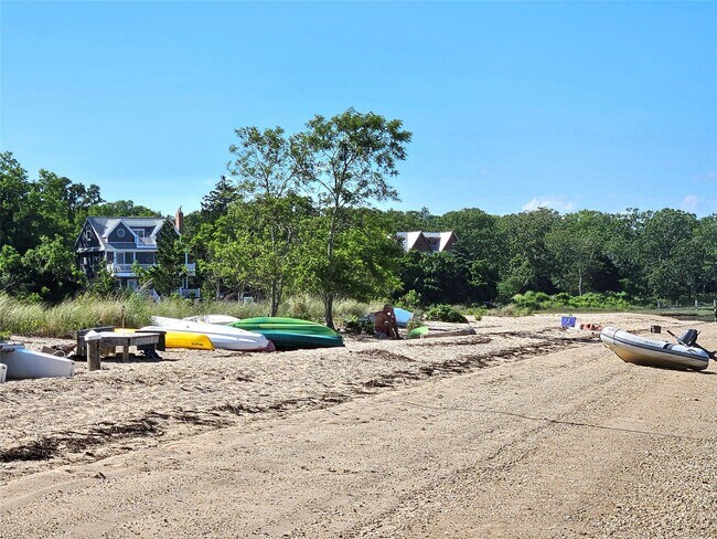 Foto del edificio - 3650 Bay Shore Rd