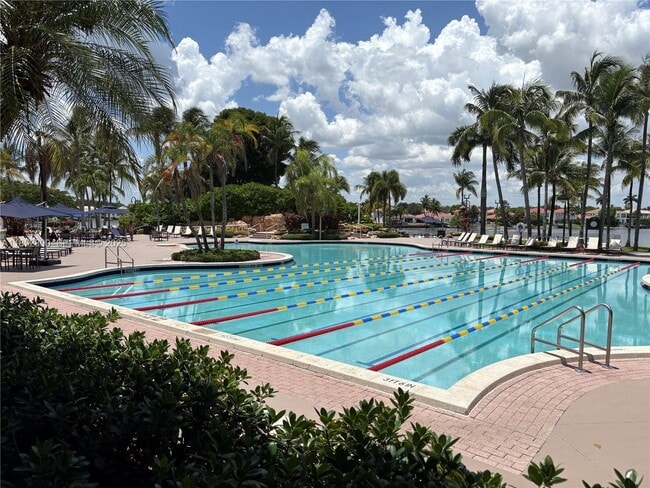 Foto del edificio - 10730 NW 66th St