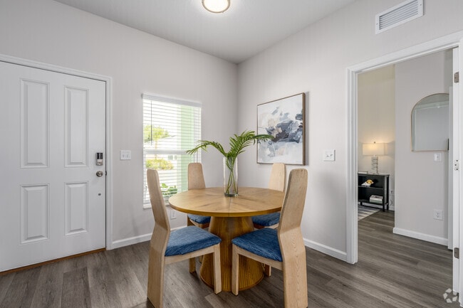 3BR, 2BA - 1,180SF - Dining Room - Keys at Wildwood