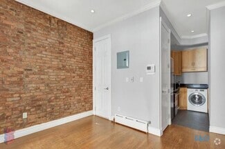 Building Photo - 230 E 32nd St